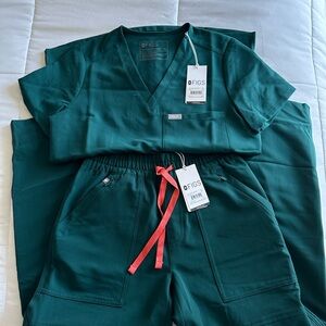 FIGS Forest Green Scrub Set